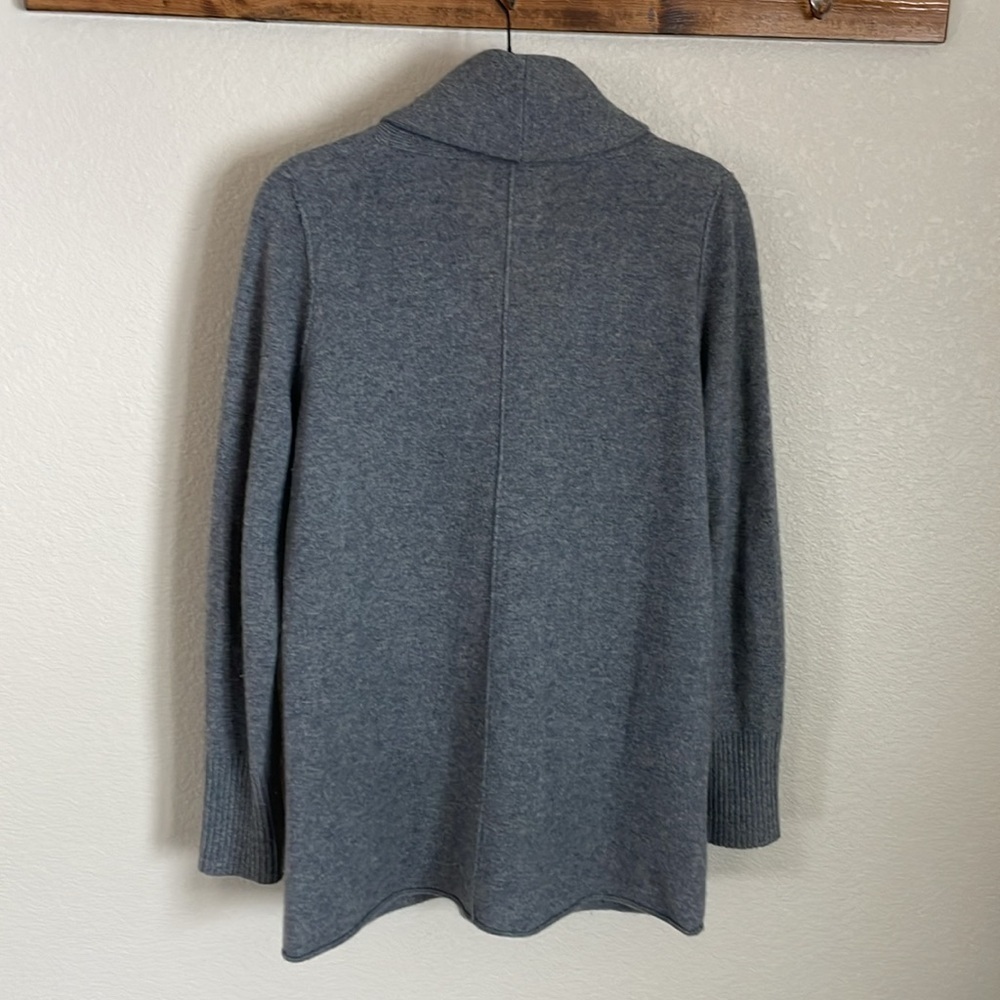 Cynthia Rowley 100% 2-Ply Cashmere Shawl Collar Cardigan Sweater L Gray Cozycore - Picture 8 of 12